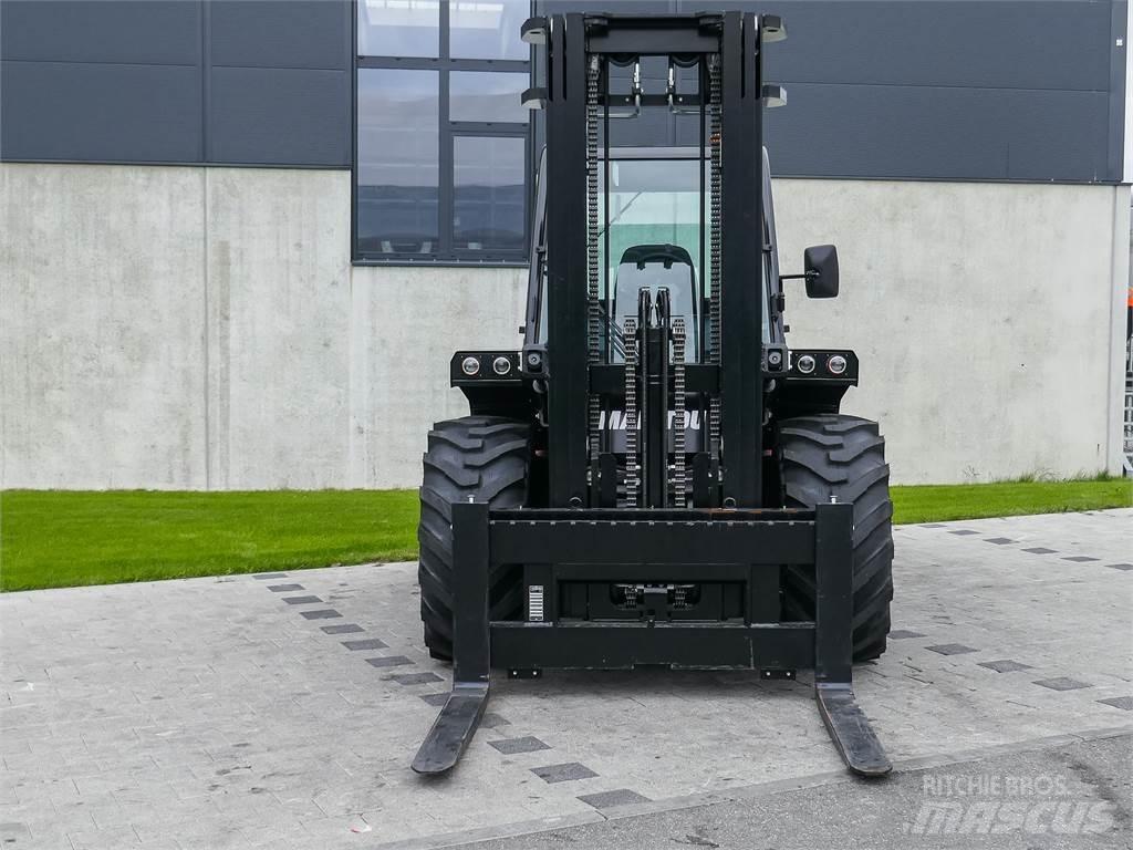 Manitou M 50-4 Maastotrukit