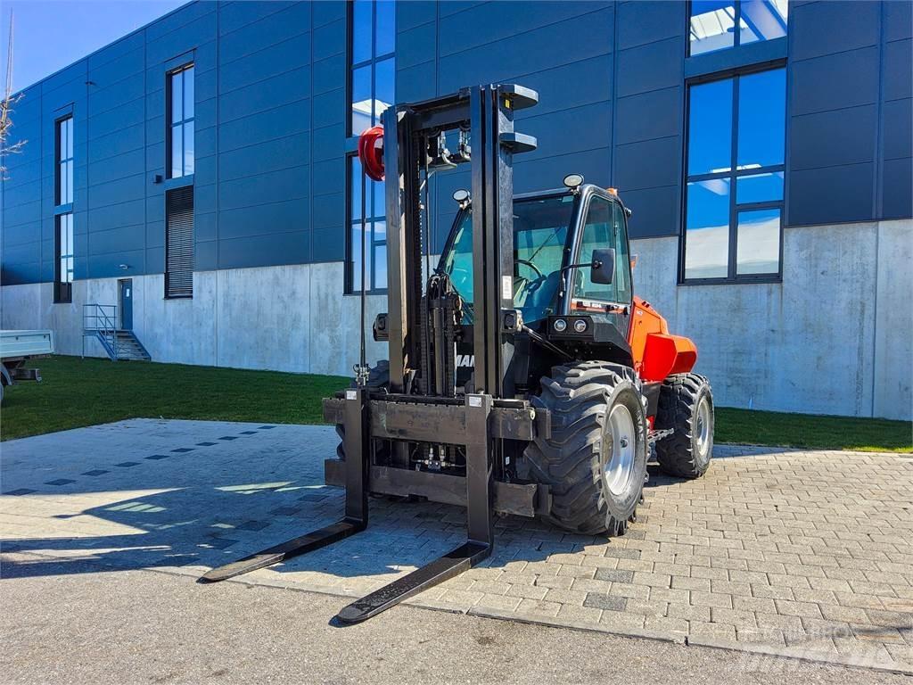Manitou M 50-4 Maastotrukit