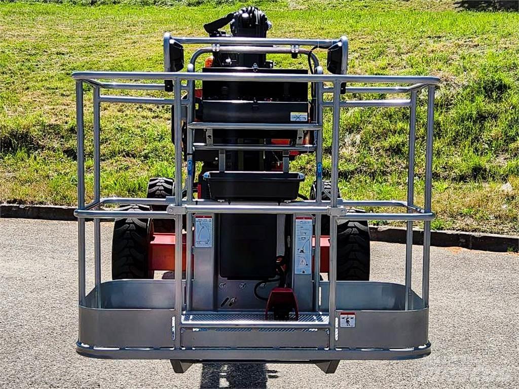 Manitou MANGO 12 Kuukulkijat