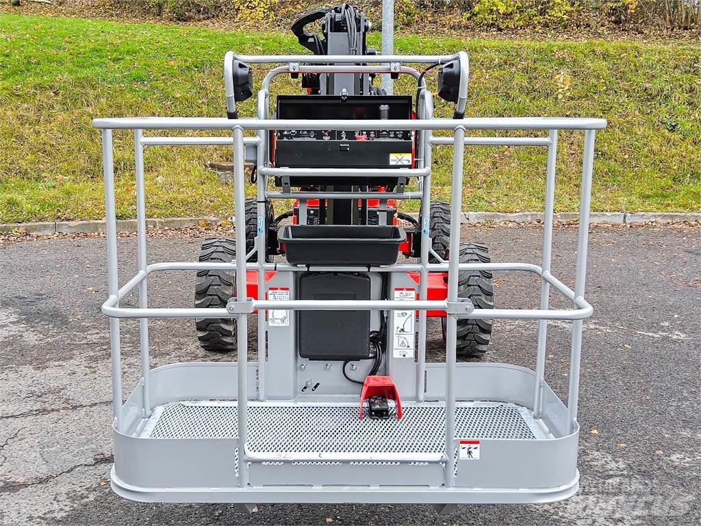 Manitou MANGO 12 Kuukulkijat