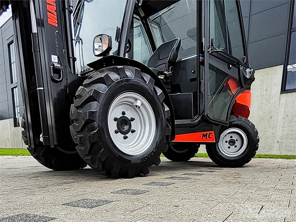 Manitou MC 25-4 Maastotrukit