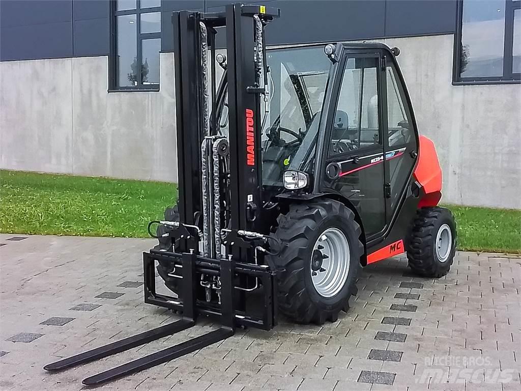 Manitou MC 25-4 Maastotrukit