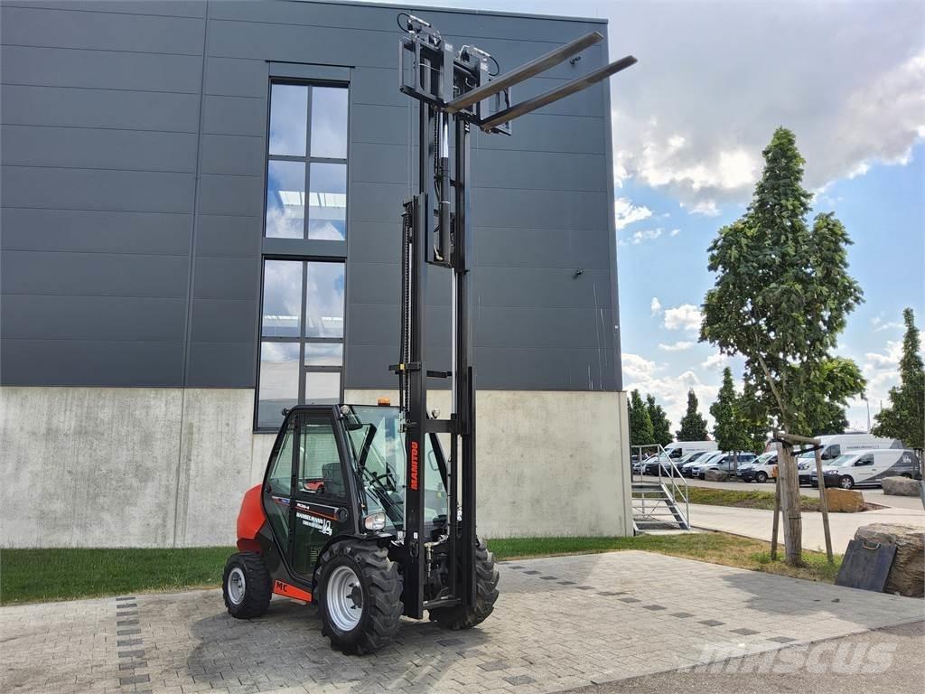 Manitou MC 30-4 Maastotrukit