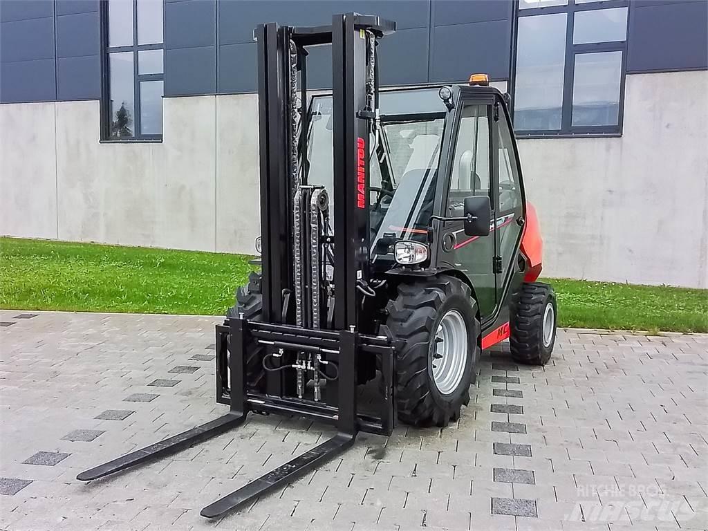 Manitou MC 30-4 Maastotrukit