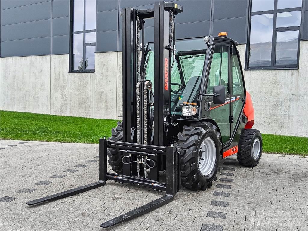 Manitou MC 30-4 Maastotrukit
