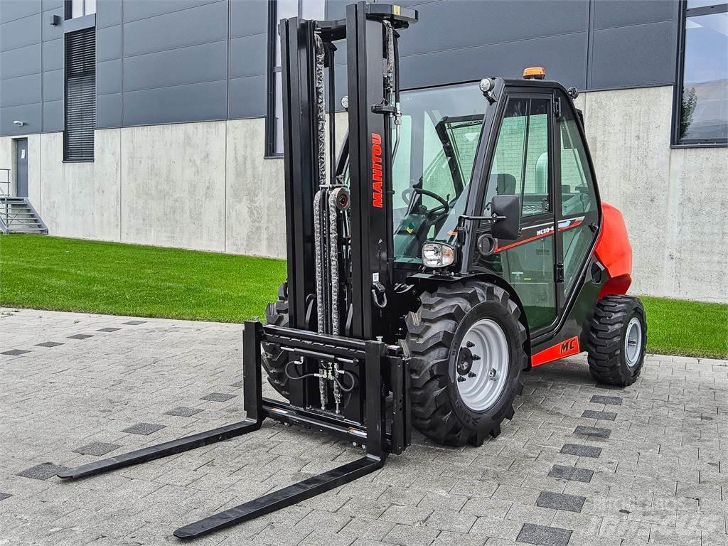 Manitou MC 30-4 Maastotrukit