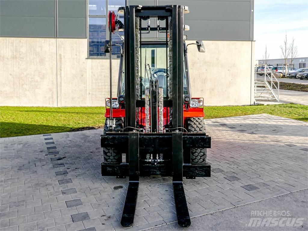 Manitou MSI 50 Maastotrukit