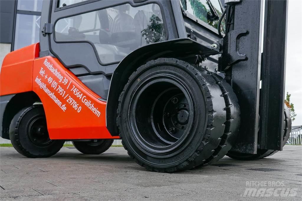 Toyota 52-8FDJF35 Dieseltrukit