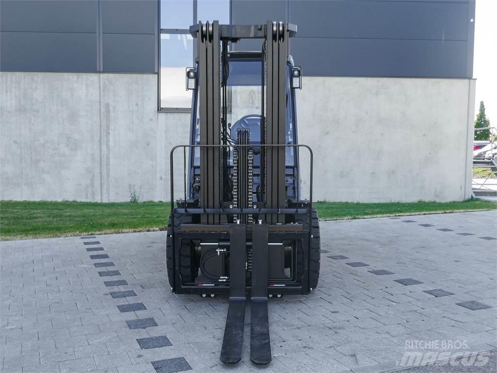 Toyota 52-8FDJF35 Dieseltrukit