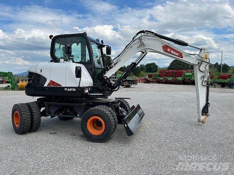 Bobcat E57W Pyöräkaivukoneet