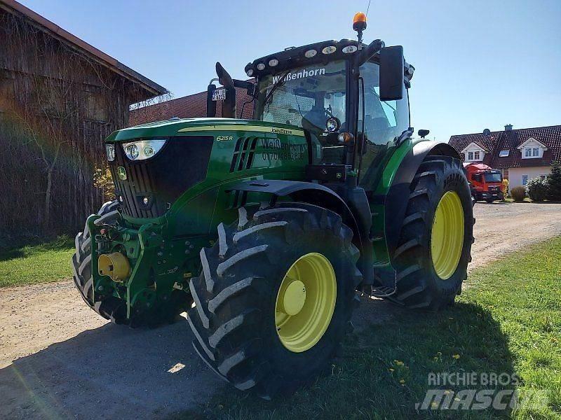 John Deere 6215R Traktorit