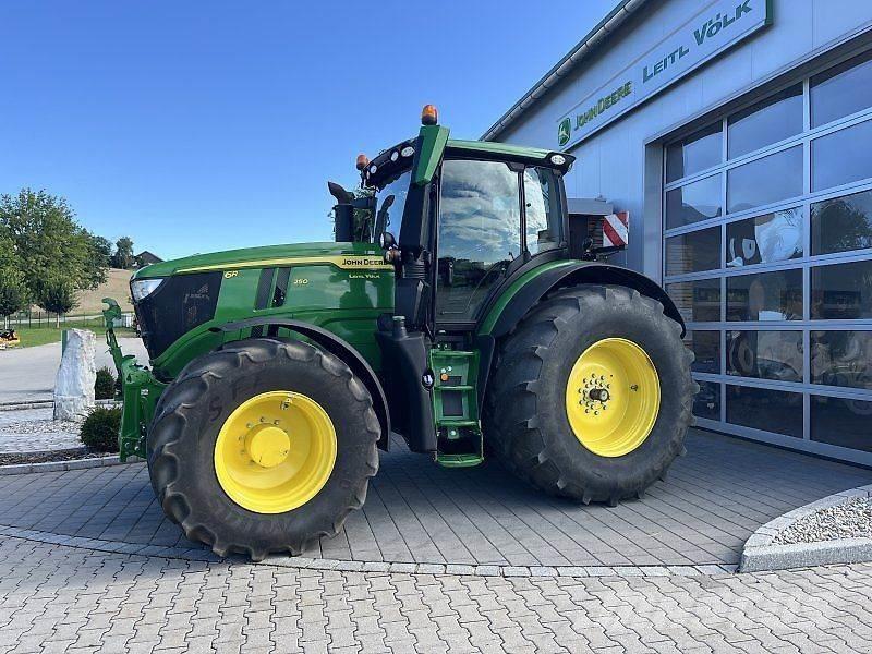 John Deere 6R250 Traktorit
