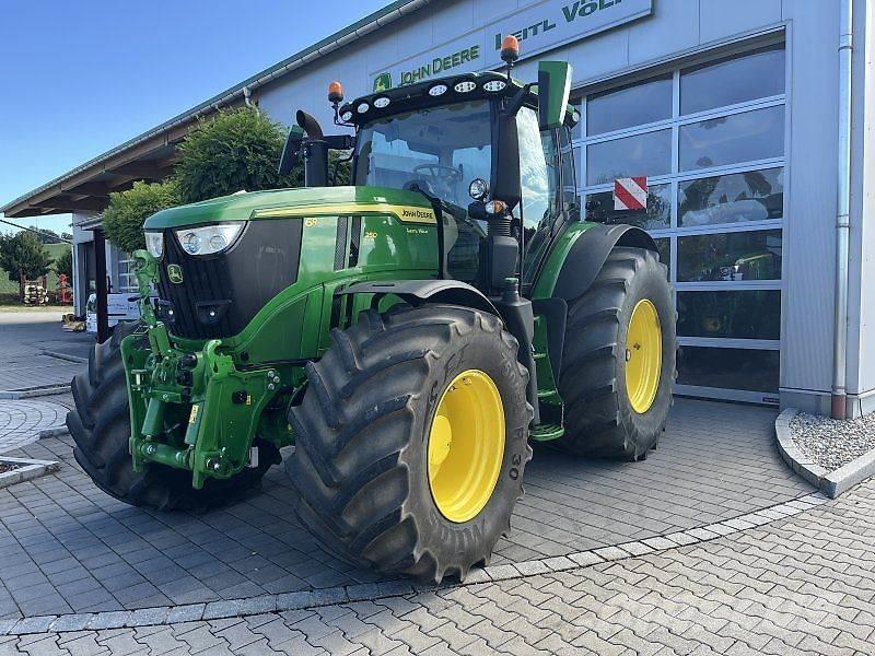 John Deere 6R250 Traktorit