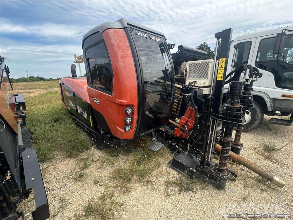 Ditch Witch AT32 Vaakaporauslaitteet