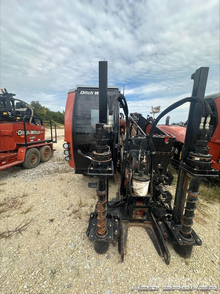 Ditch Witch AT32 Vaakaporauslaitteet