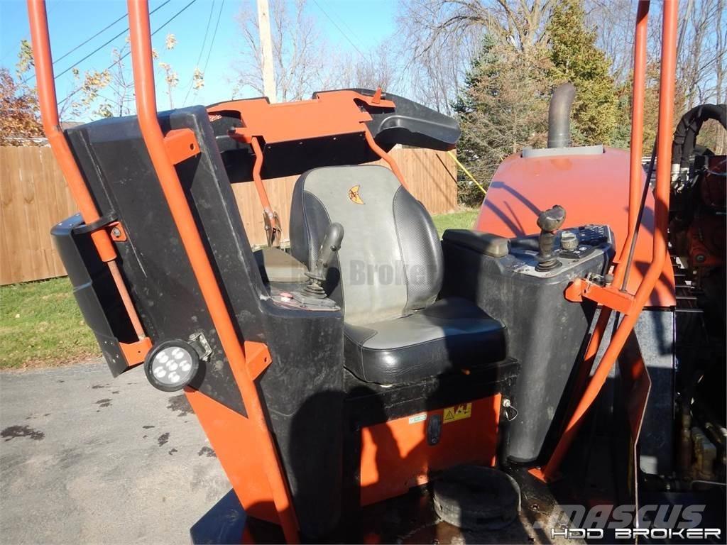 Ditch Witch JT32 Vaakaporauslaitteet