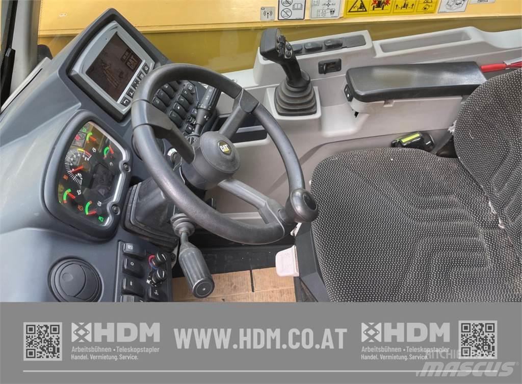 CAT TH408D Kurottajat