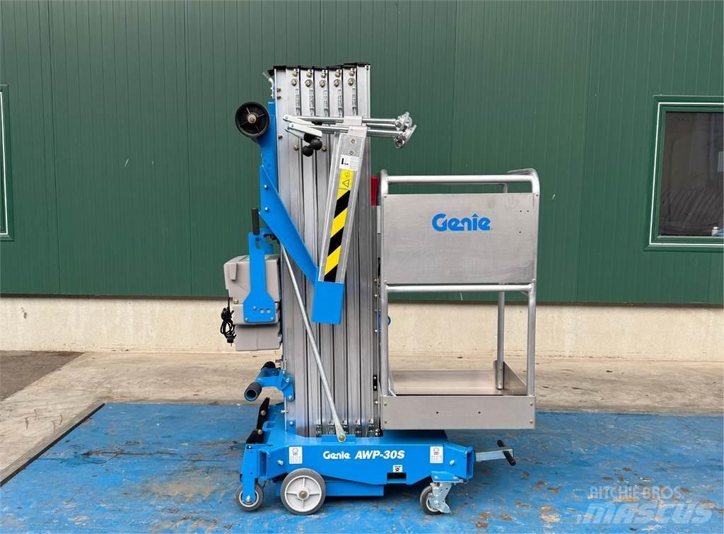 Genie AWP-30S AC Muut henkilönosturit