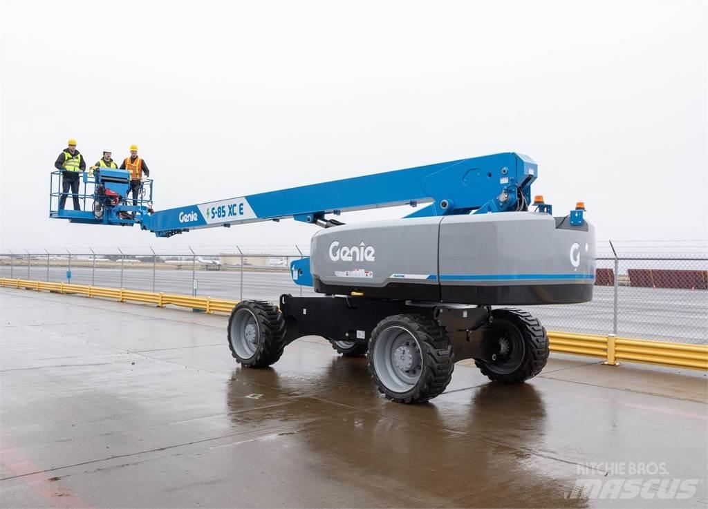Genie S-85 XC E Kuukulkijat
