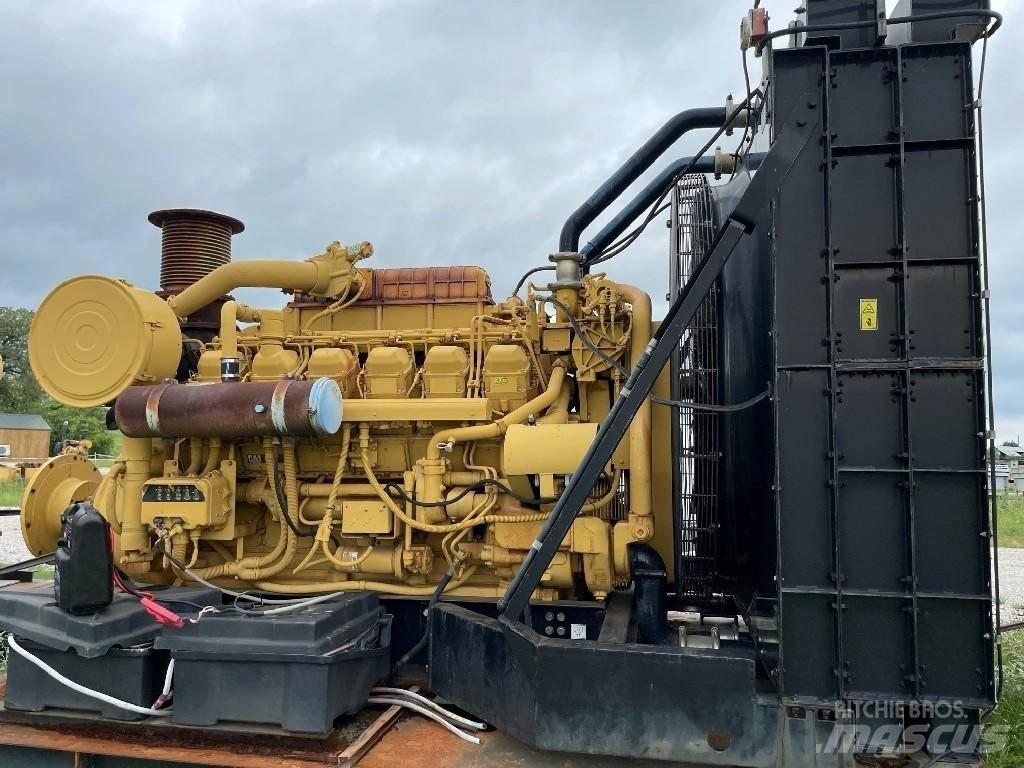 CAT 3512 Moottorit