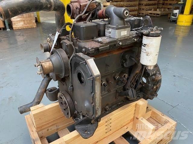 Cummins 4BT3.9 Moottorit