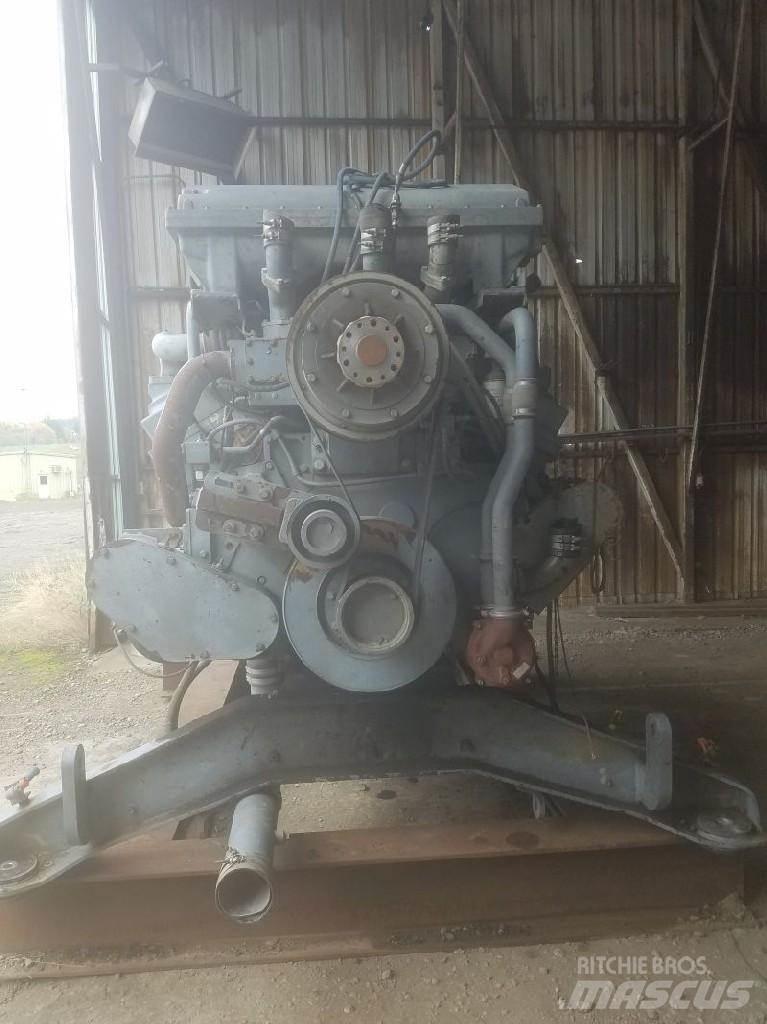 Cummins QSK60 Moottorit