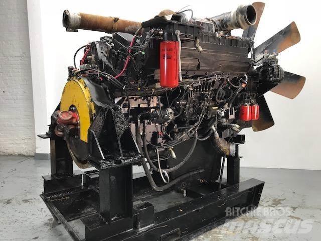 Cummins QST30 Moottorit