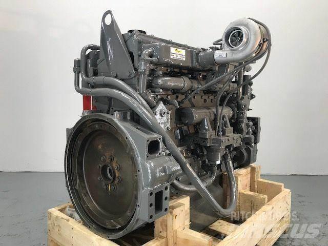 Komatsu M11-C Moottorit