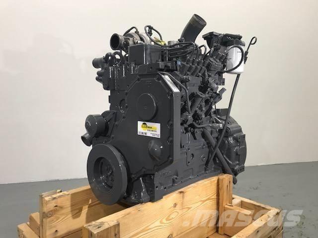Komatsu SA4D102 Moottorit