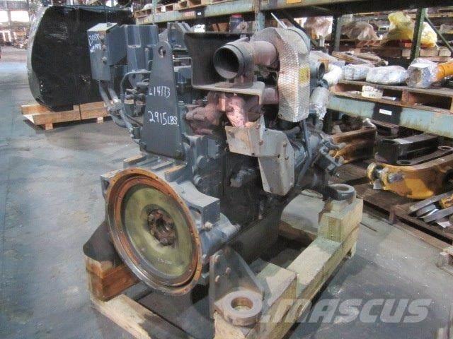 Komatsu SAA6D125E-5 Moottorit