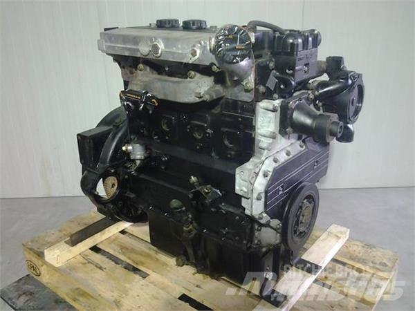 Perkins 1004.4 Moottorit