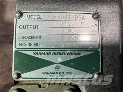 Yanmar 4TNV84T-DSA Moottorit