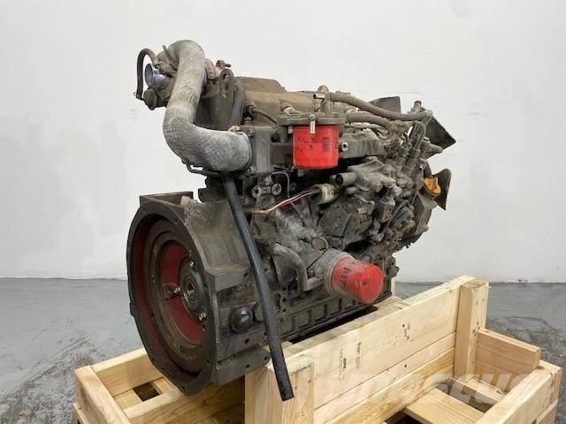 Yanmar 4TNV84T-DSA Moottorit