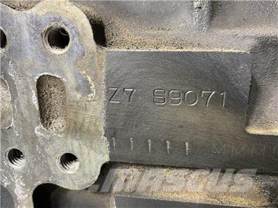 Yanmar 4TNV98T-ZXWTB Moottorit