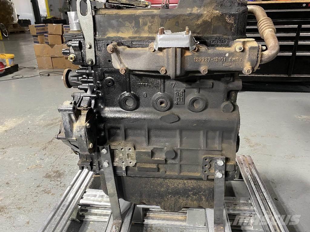 Yanmar 4TNV98T-ZXWTB Moottorit