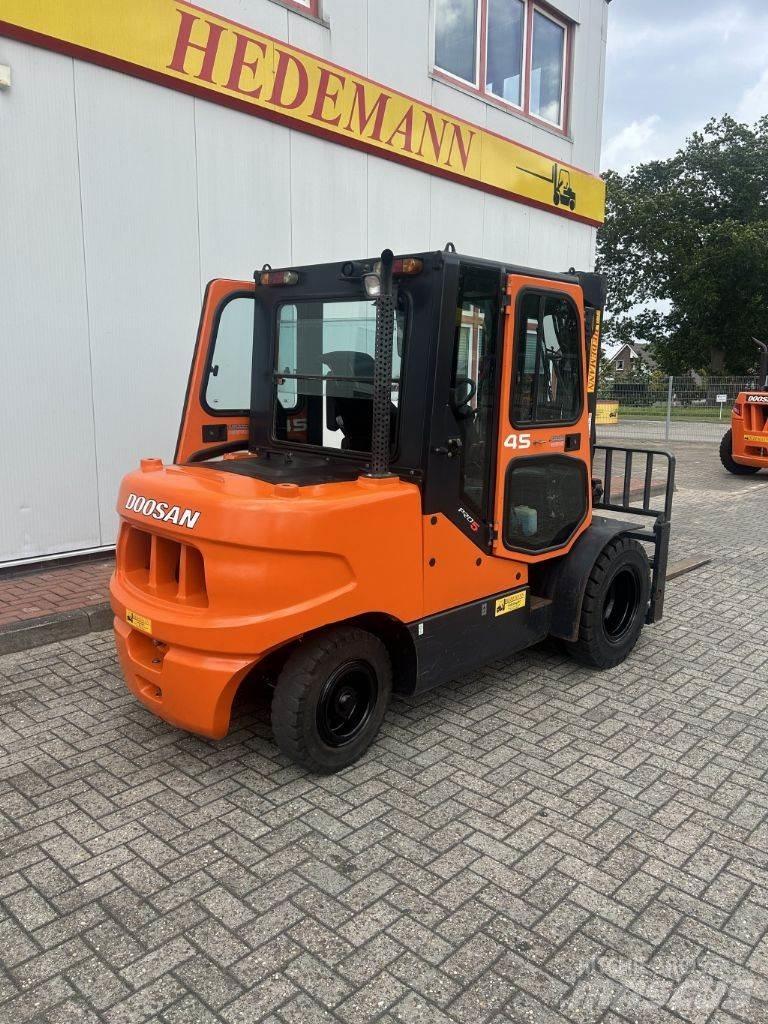 Doosan D45SC-5 Dieseltrukit