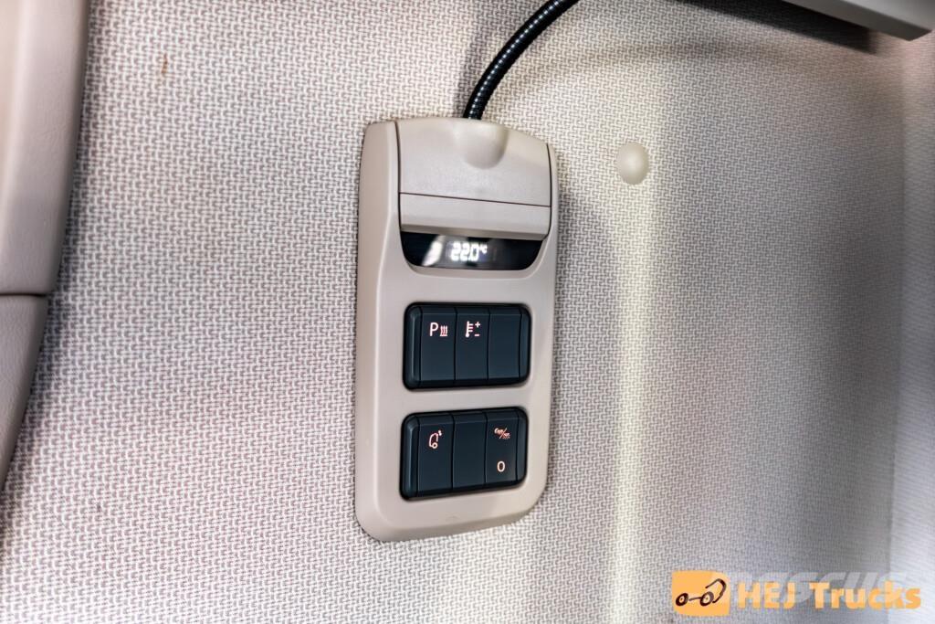 DAF XF 530 FTS 6x2 Vetopöytäautot