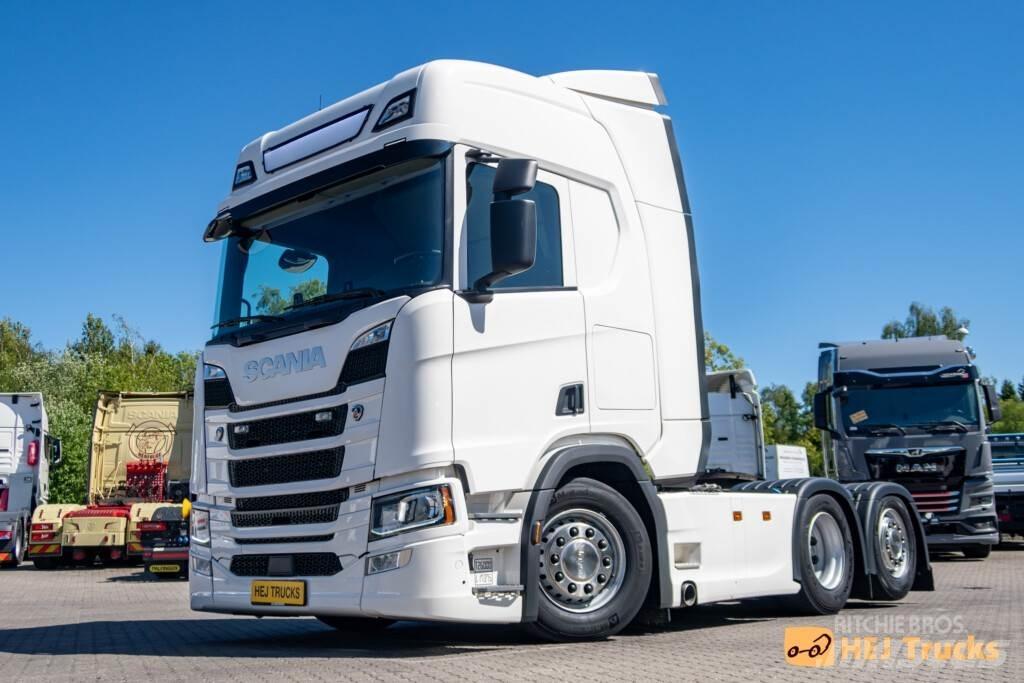 Scania R450 A6x2NB Vetopöytäautot