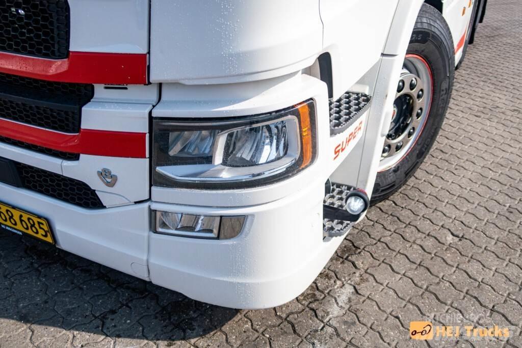 Scania R660 A6x2NB Vetopöytäautot