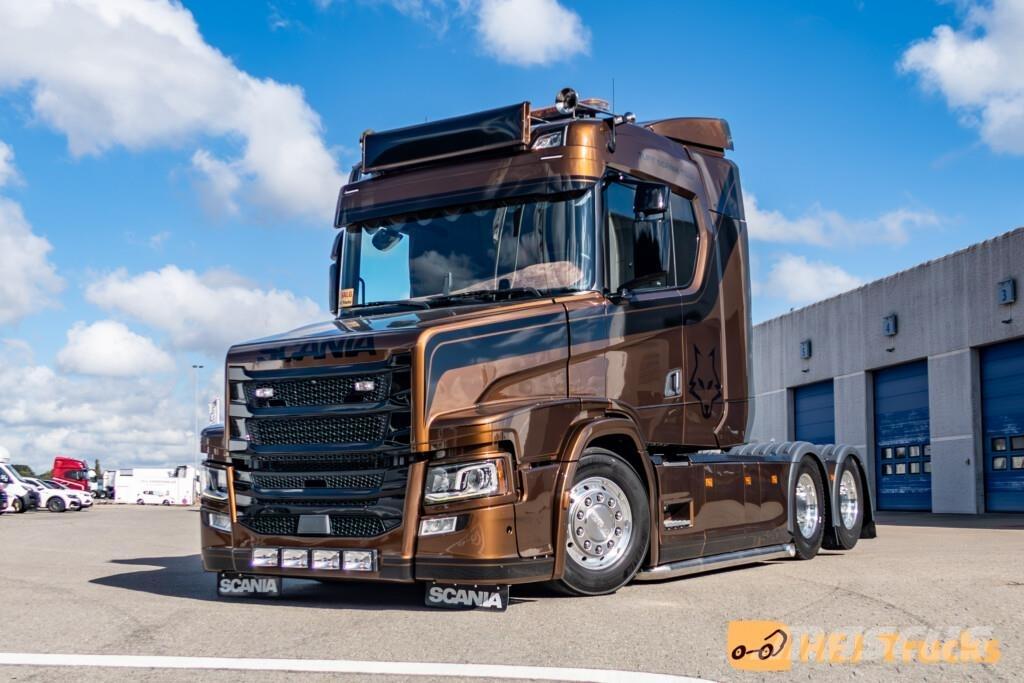 Scania RT520 A6x2NB Vetopöytäautot