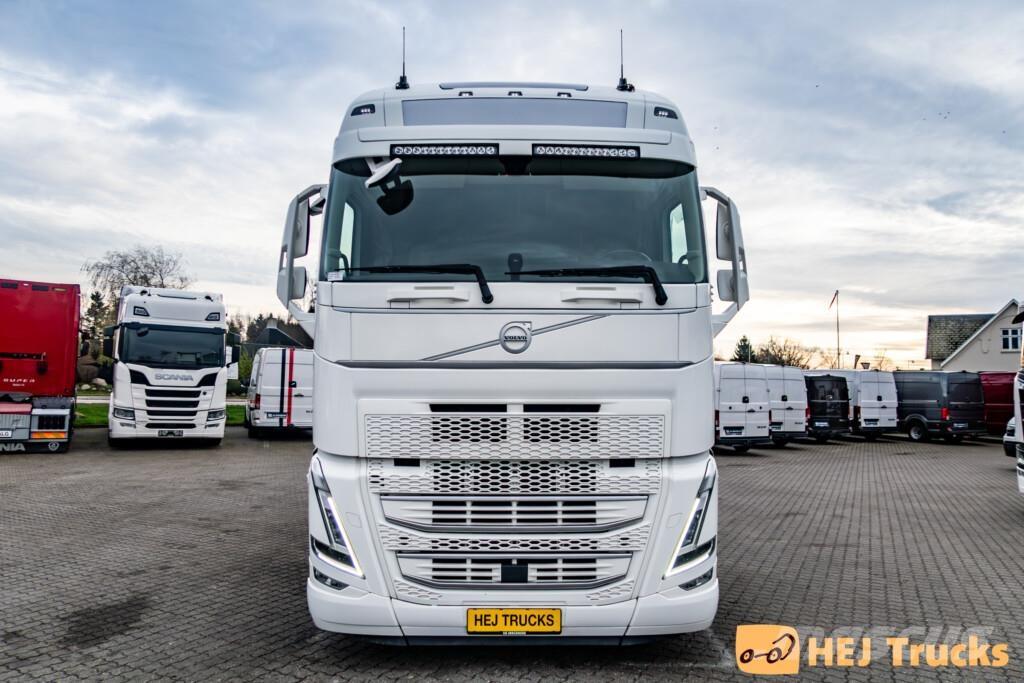 Volvo FH 500 6x2 Vetopöytäautot