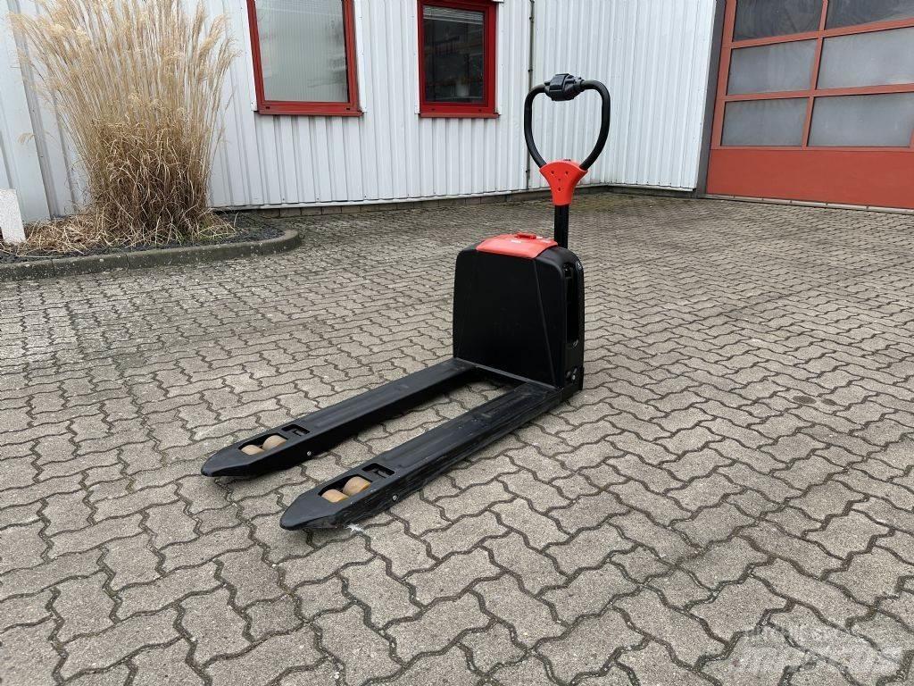 EP F4 Lavansiirtotrukit