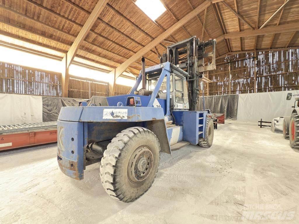Kalmar DCD28-1200LB Dieseltrukit