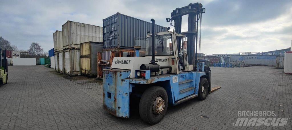 Valmet TD1212S Dieseltrukit