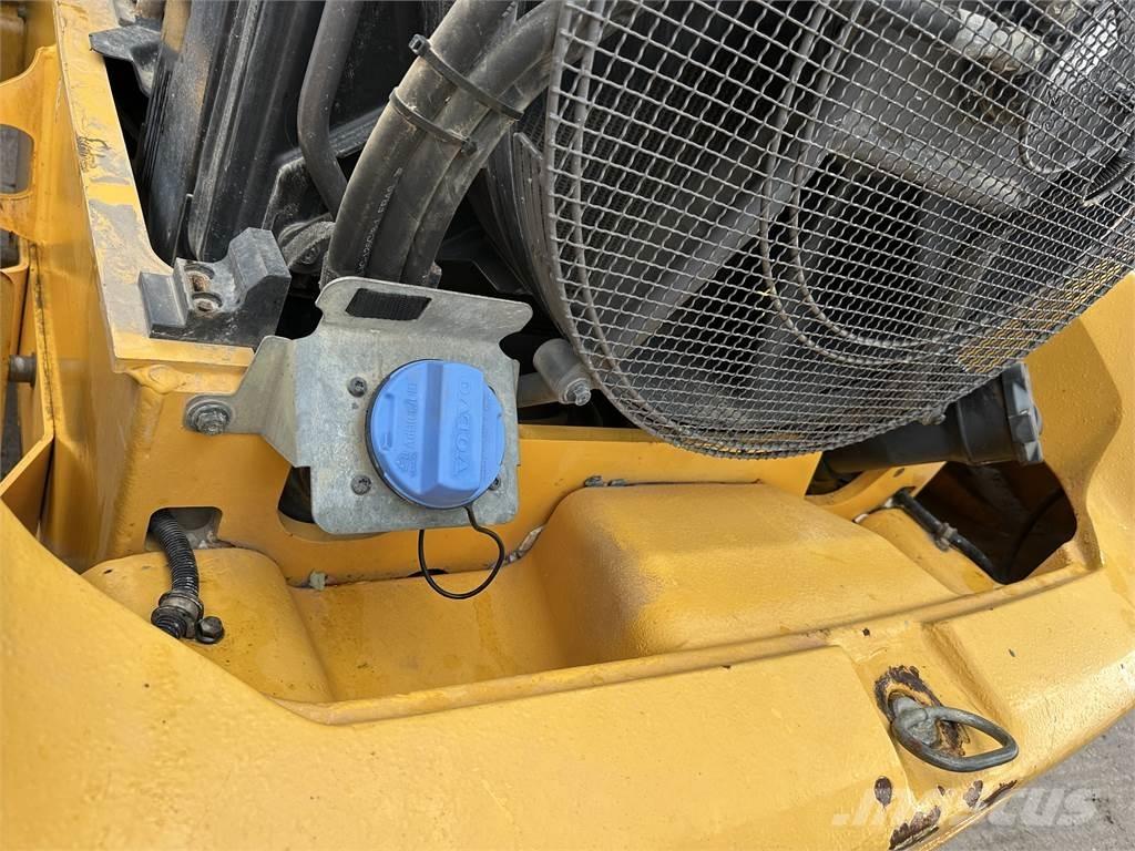Volvo BM L70H Etukuormaimet ja kaivuulaitteet