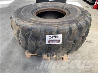  23.5xR25 Bridgestone dæk Renkaat ja vanteet