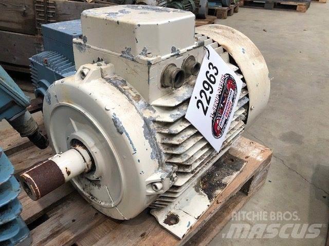  26 kW ABB MBT 200L E-Motor Moottorit