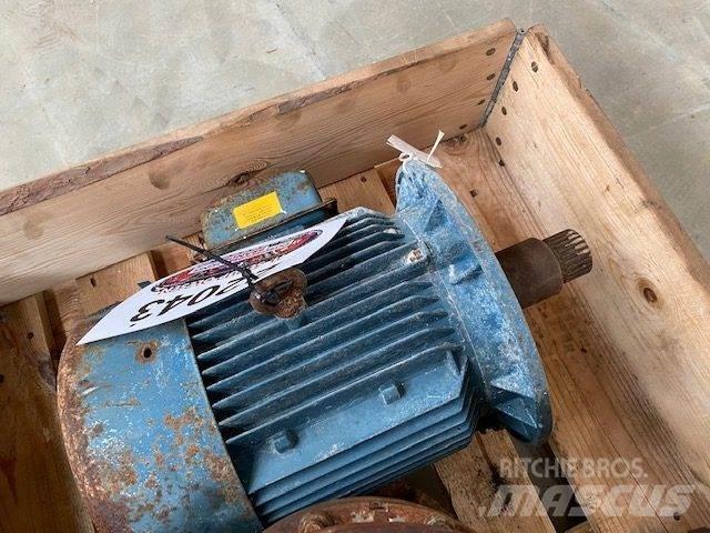  7,5 kW GEC D132ND E-Motor Moottorit