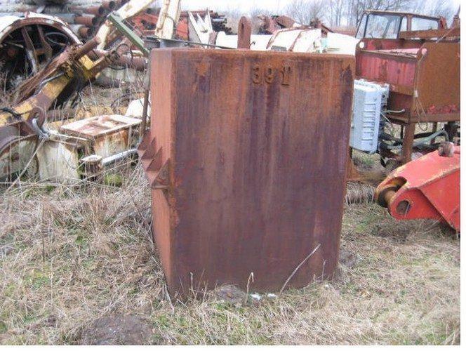  Ballastvægt 1 stk. - 3900 kg Nosturien osat ja lisävarusteet