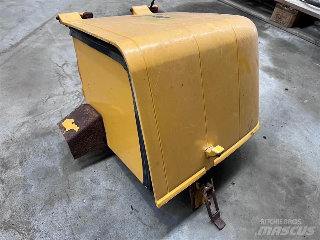 Batterikasse, Volvo L90E Muut